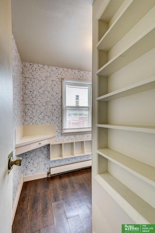 1911 S 50 Street, Omaha, NE 68106