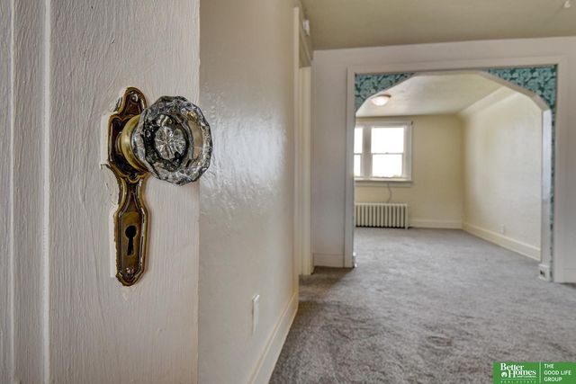 1911 S 50 Street, Omaha, NE 68106