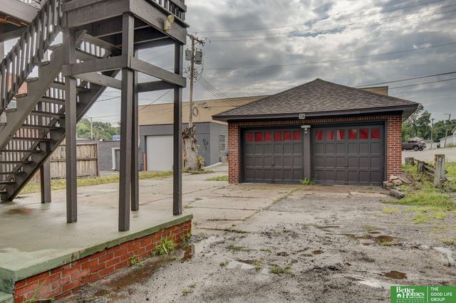 1911 S 50 Street, Omaha, NE 68106