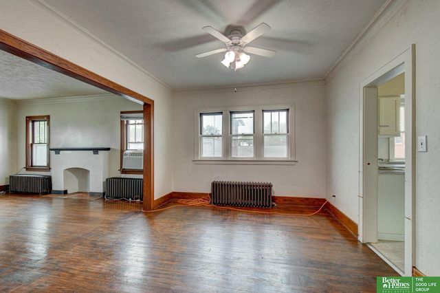 1911 S 50 Street, Omaha, NE 68106