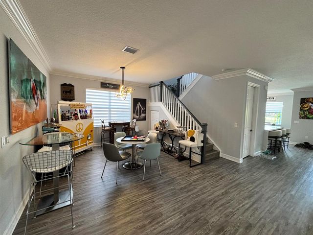 8219 Calabria Lakes Drive, Boynton Beach, FL 33473