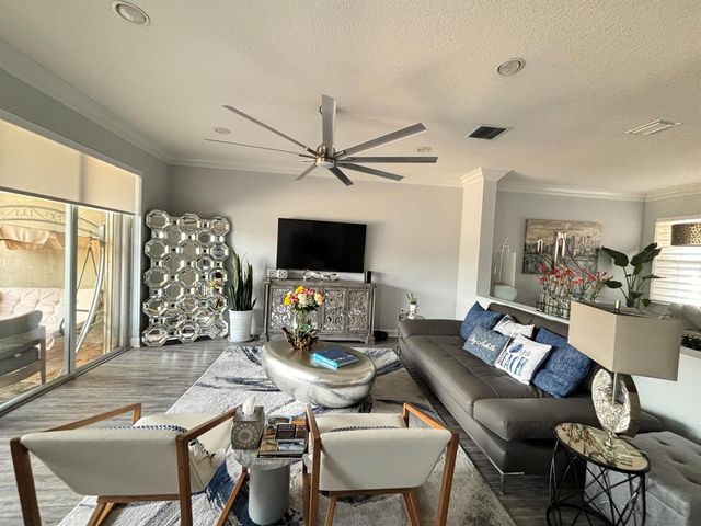 8219 Calabria Lakes Drive, Boynton Beach, FL 33473