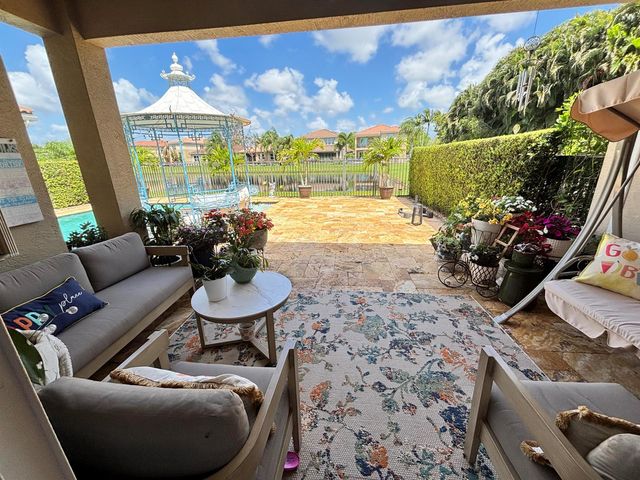 8219 Calabria Lakes Drive, Boynton Beach, FL 33473
