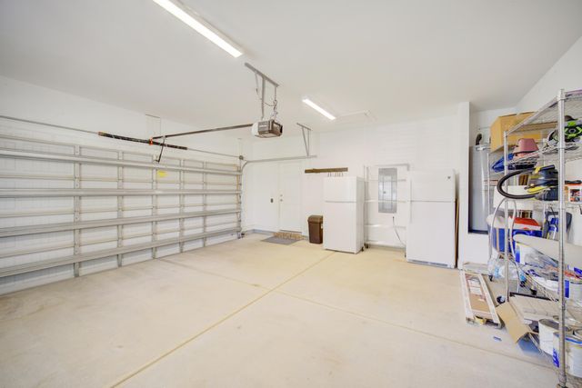 136 Buxtons Way, Freeport, FL 32439