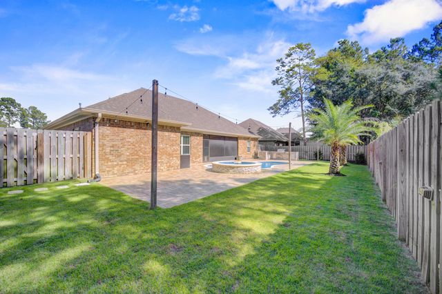 136 Buxtons Way, Freeport, FL 32439