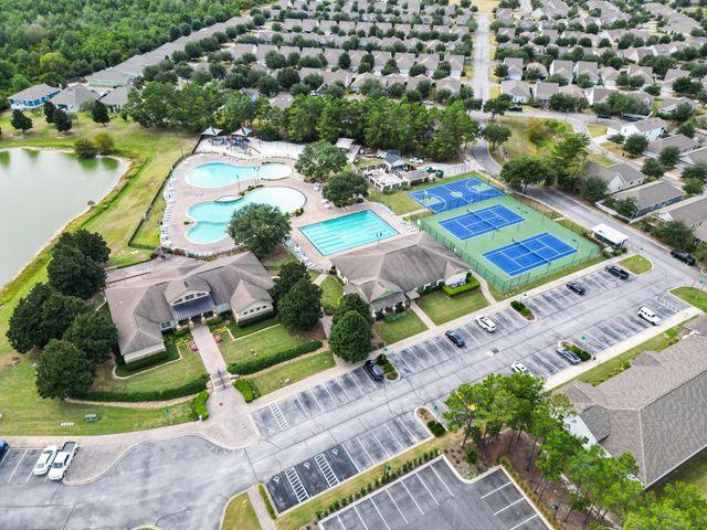 136 Buxtons Way, Freeport, FL 32439