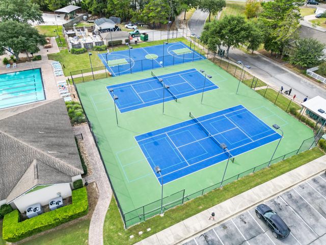 136 Buxtons Way, Freeport, FL 32439