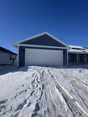 282 Santa Maria Drive, Arlington, WI 53991