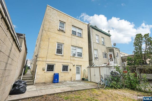 6607 Kennedy Boulevard, North Bergen, NJ 07047