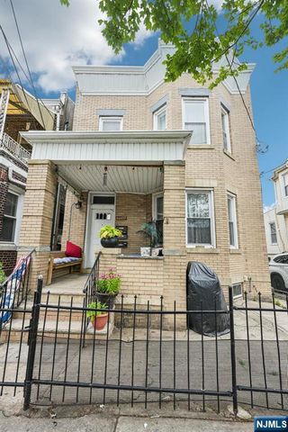6607 Kennedy Boulevard, North Bergen, NJ 07047
