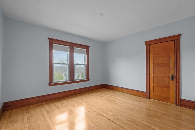 41 Tatman St, Worcester, MA 01607