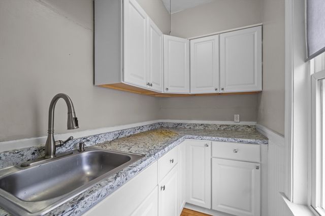 41 Tatman St, Worcester, MA 01607