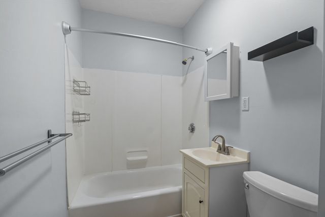 41 Tatman St, Worcester, MA 01607