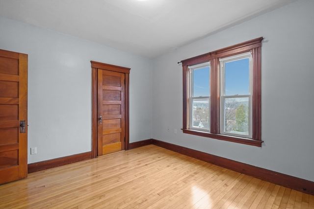 41 Tatman St, Worcester, MA 01607