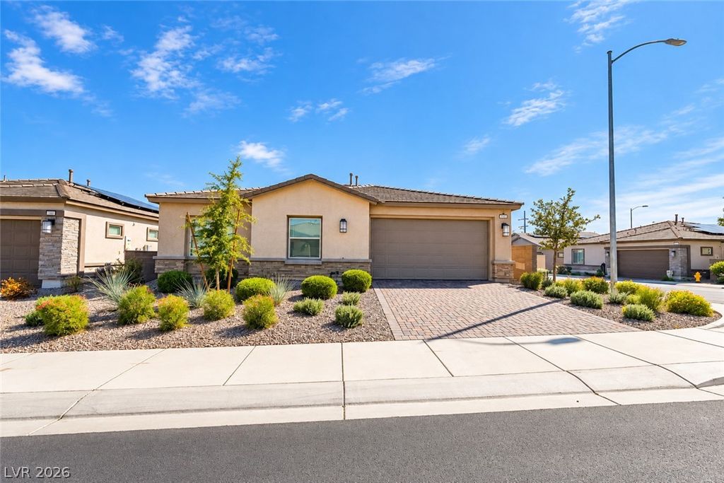 392 Aravalli Crest Street, Henderson, NV 89015 — exterior