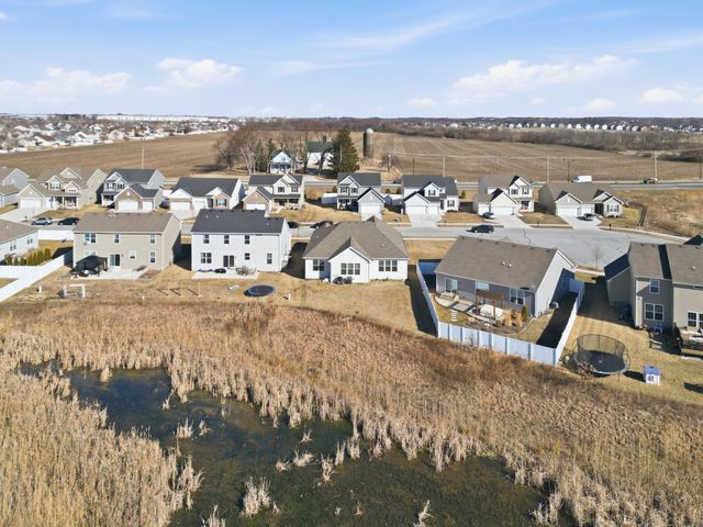 2215 E 109th Place, Crown Point, IN 46307