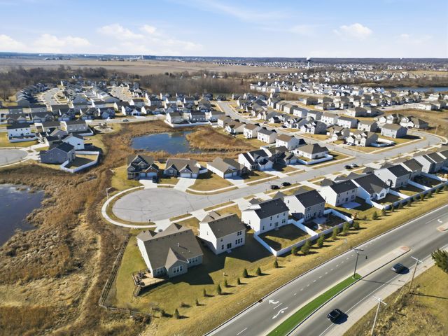 2215 E 109th Place, Crown Point, IN 46307