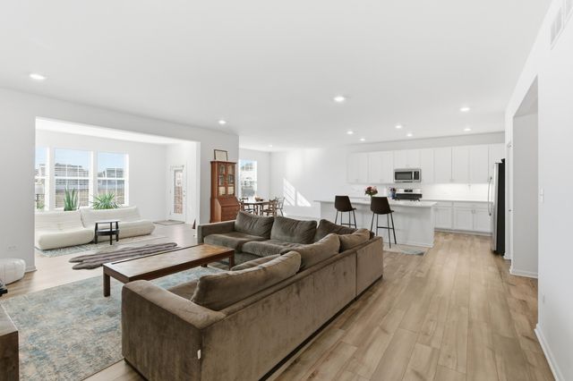 2215 E 109th Place, Crown Point, IN 46307