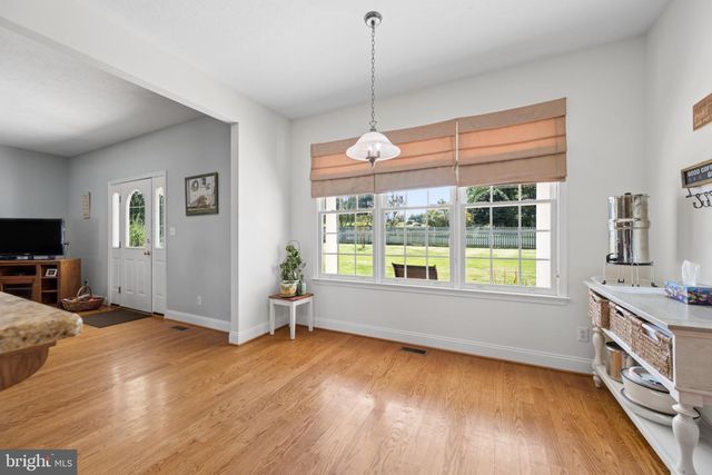 27 SHARONS LN, Martinsburg, WV 25403