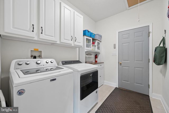 27 SHARONS LN, Martinsburg, WV 25403