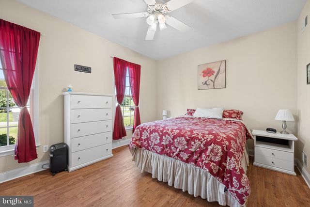 27 SHARONS LN, Martinsburg, WV 25403