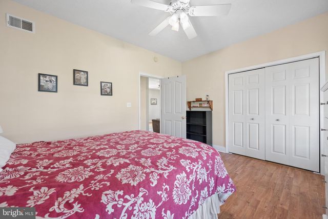 27 SHARONS LN, Martinsburg, WV 25403