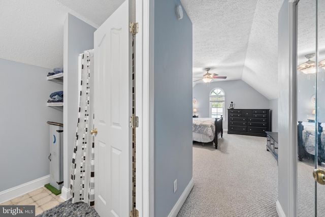 27 SHARONS LN, Martinsburg, WV 25403