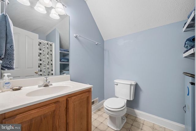 27 SHARONS LN, Martinsburg, WV 25403