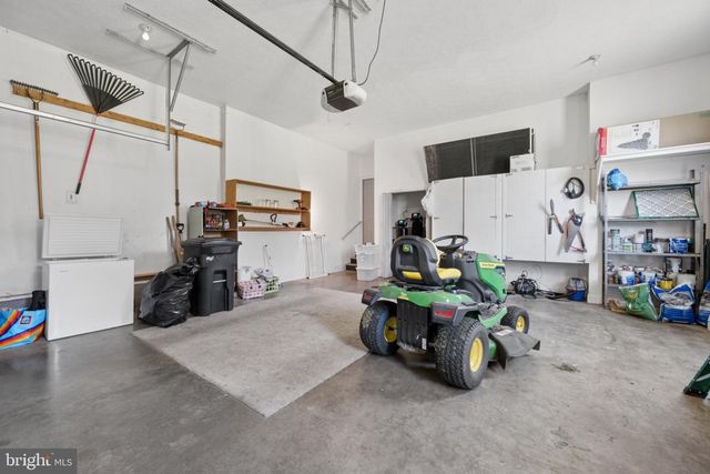 27 SHARONS LN, Martinsburg, WV 25403