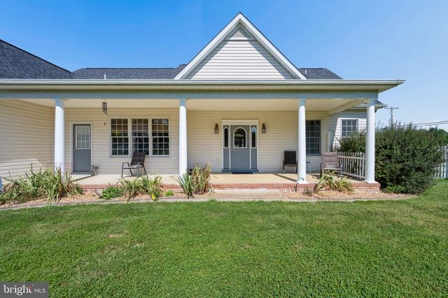 27 SHARONS LN, Martinsburg, WV 25403
