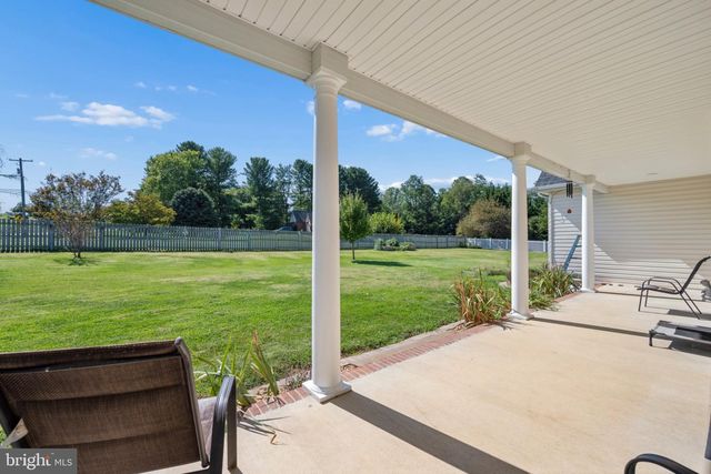 27 SHARONS LN, Martinsburg, WV 25403