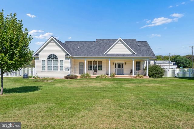 27 SHARONS LN, Martinsburg, WV 25403