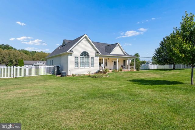 27 SHARONS LN, Martinsburg, WV 25403