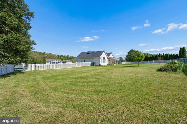 27 SHARONS LN, Martinsburg, WV 25403