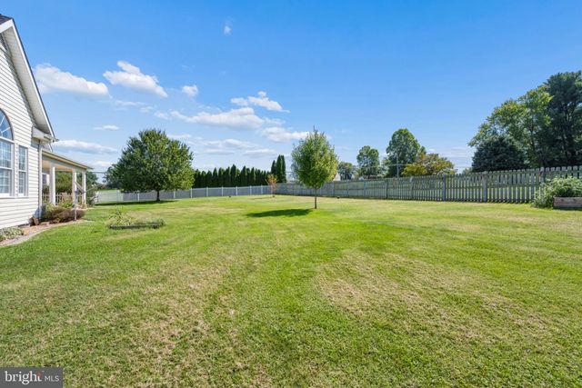 27 SHARONS LN, Martinsburg, WV 25403