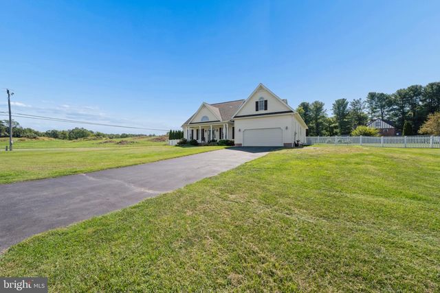 27 SHARONS LN, Martinsburg, WV 25403