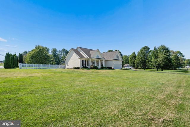 27 SHARONS LN, Martinsburg, WV 25403