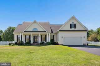 27 SHARONS LN, Martinsburg, WV 25403