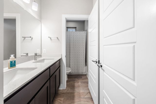 4301 Berkman DR A, Austin, TX 78723