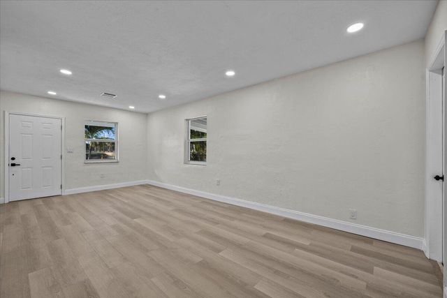 841 Highland Drive, West Palm Beach, FL 33405