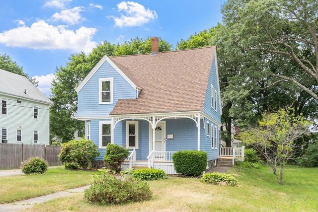 38 Carleton St, Whitman, MA 02382