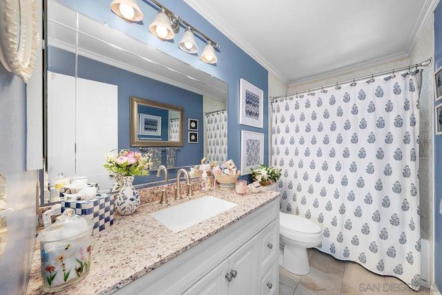 9130 Grossmont Boulevard, La Mesa, CA 91941