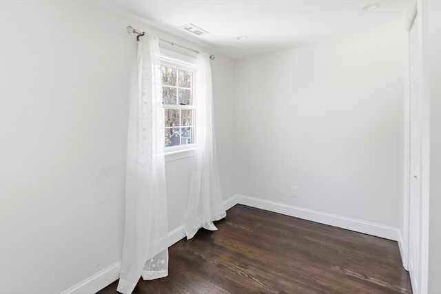 38 Stonewood Lane, Braintree, MA 02184