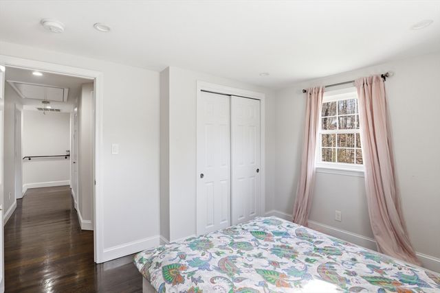 38 Stonewood Lane, Braintree, MA 02184