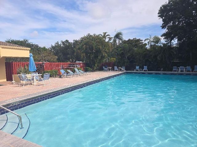 2898 SW 22nd Circle 231c, Delray Beach, FL 33445