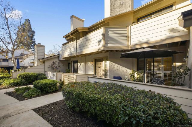 4595 Chateau Drive, San Diego, CA 92117