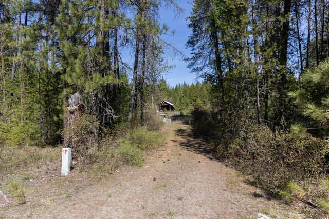 271 Deer Valley Ln, Newport, WA 99156