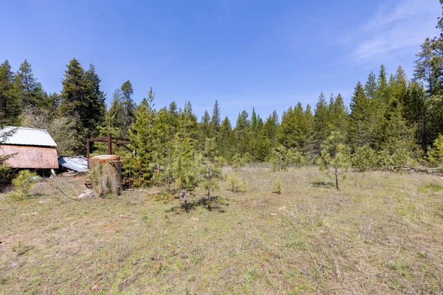 271 Deer Valley Ln, Newport, WA 99156