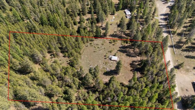 271 Deer Valley Ln, Newport, WA 99156