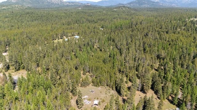 271 Deer Valley Ln, Newport, WA 99156